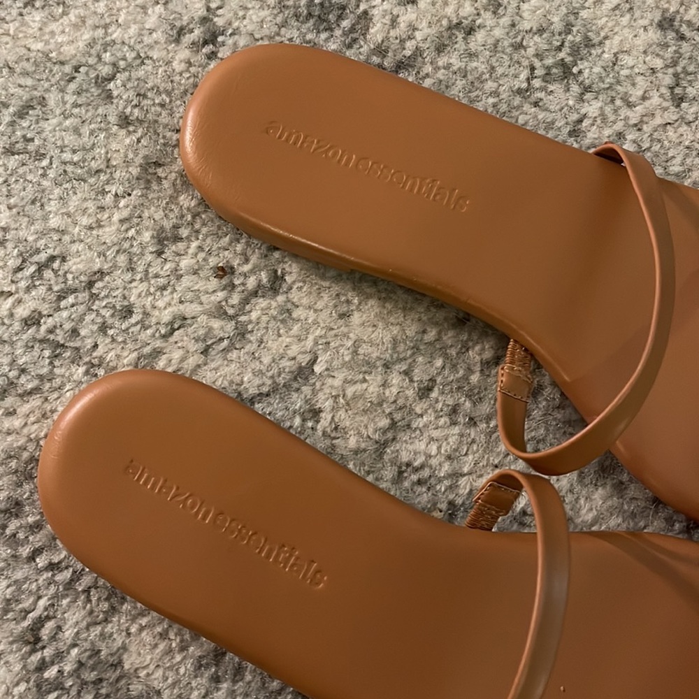 Amazon Essentials Tan Sandals - Two Strap - 9 - Picture 2 of 3